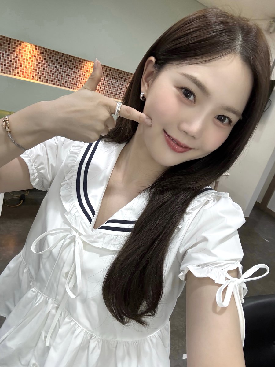 Behind-the-scenes cut of OH MY GIRL