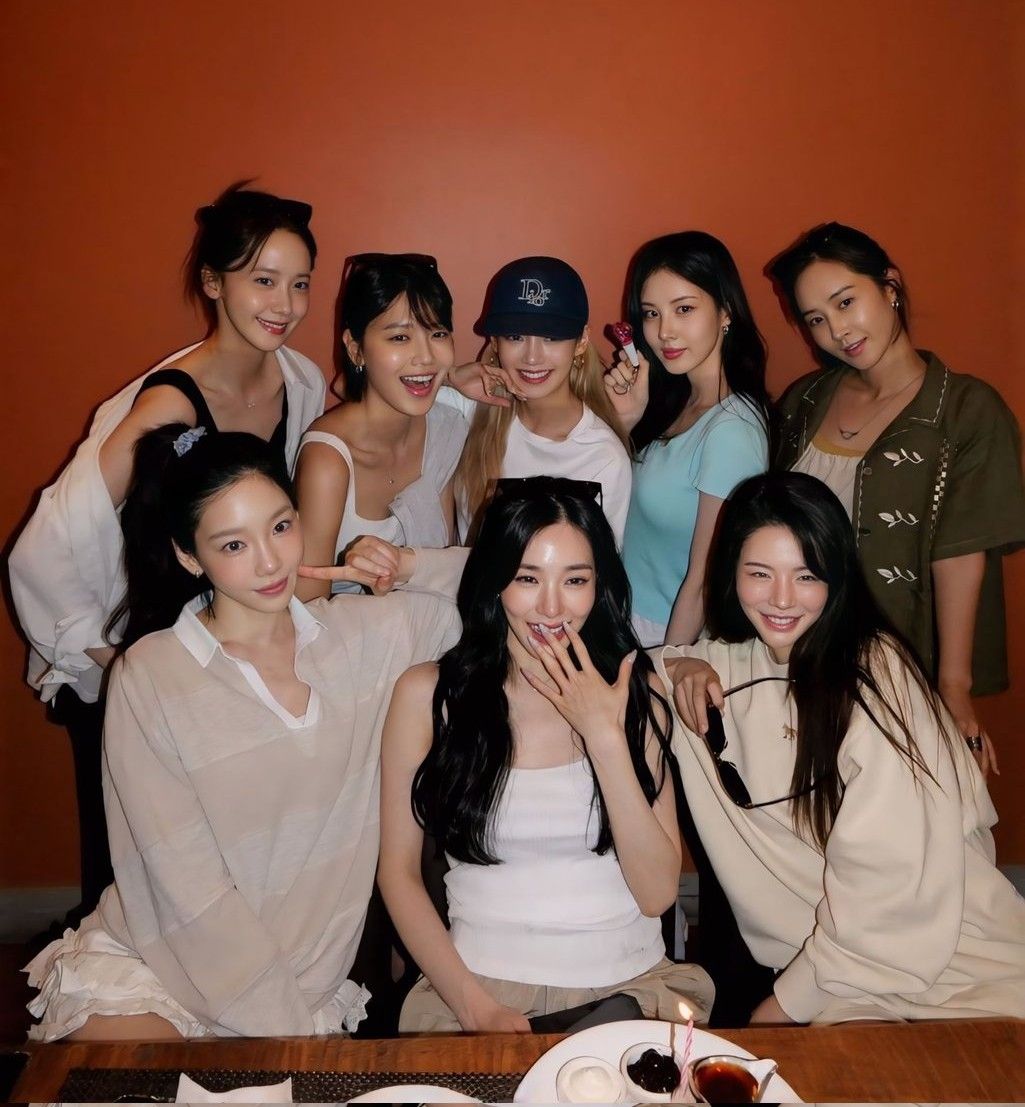 A moment captured by Girls' Generation's fan