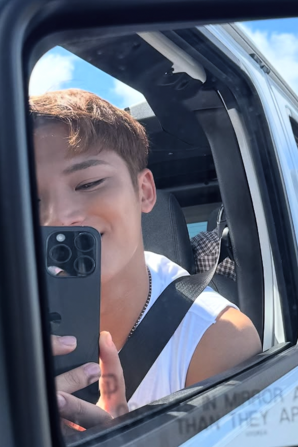 Behind-the-scenes cut of Mingyu (SEVENTEEN)
