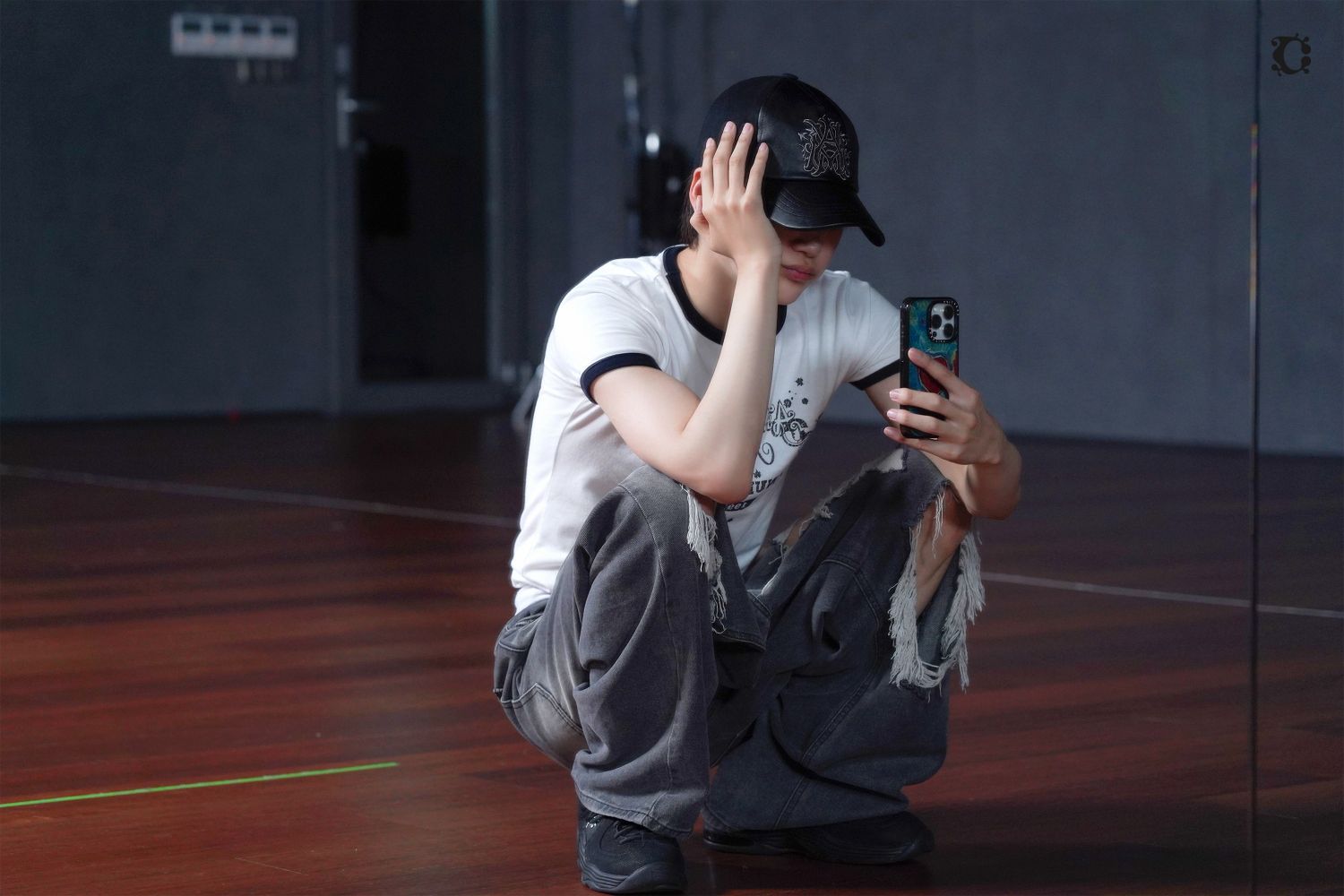 Latest photo of Hyeongjun (CRAVITY)