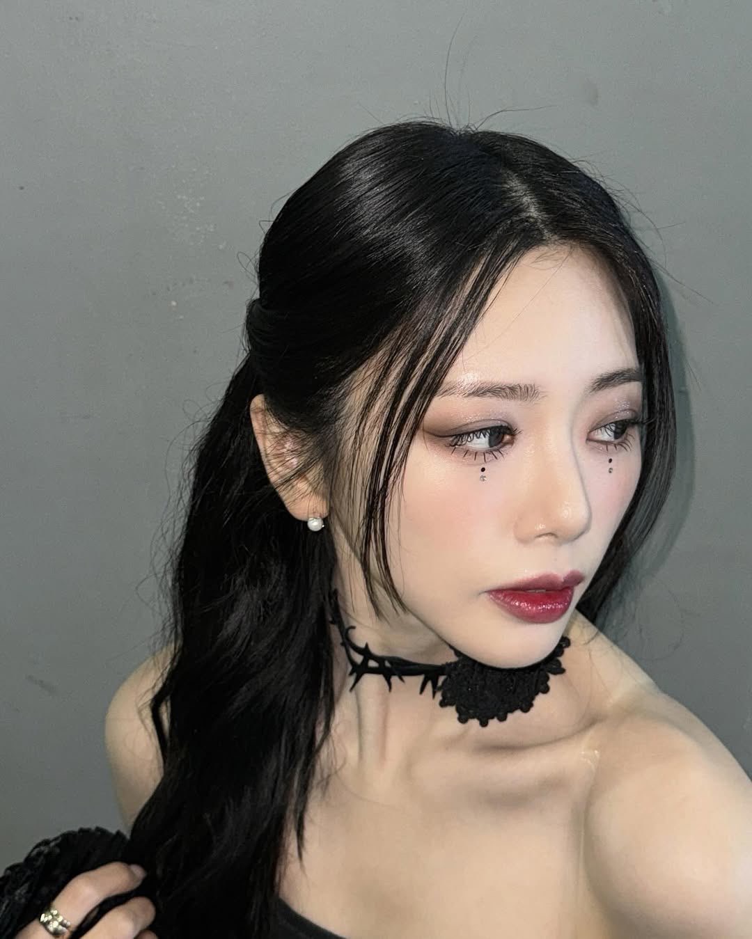 A moment captured by JI U (DREAMCATCHER)'s fan