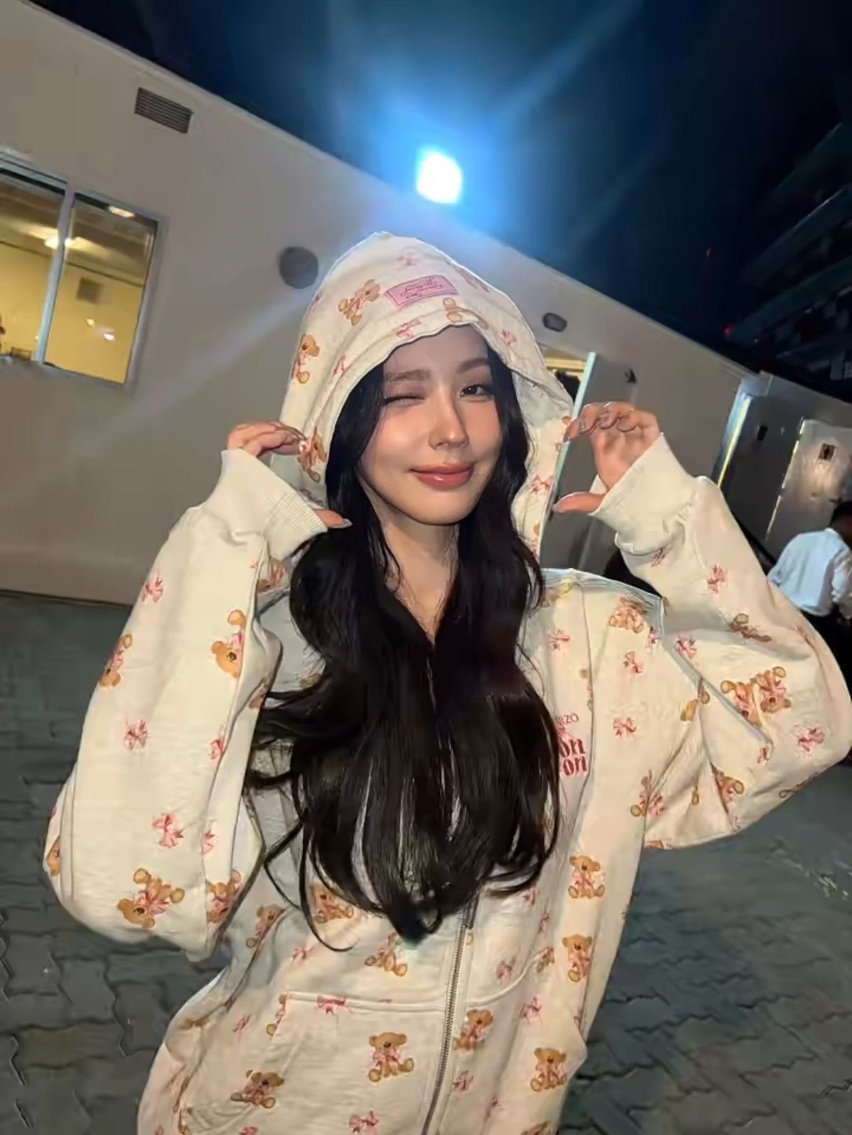 A moment captured by Miyeon (i-dle)'s fan