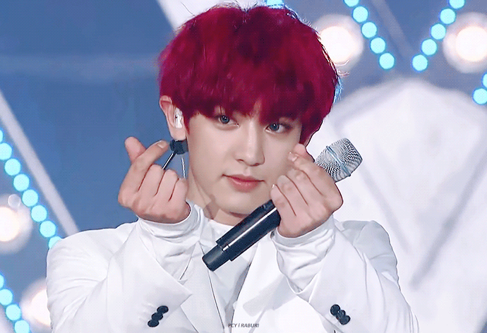 燦烈 (EXO)粉絲拍下的瞬間