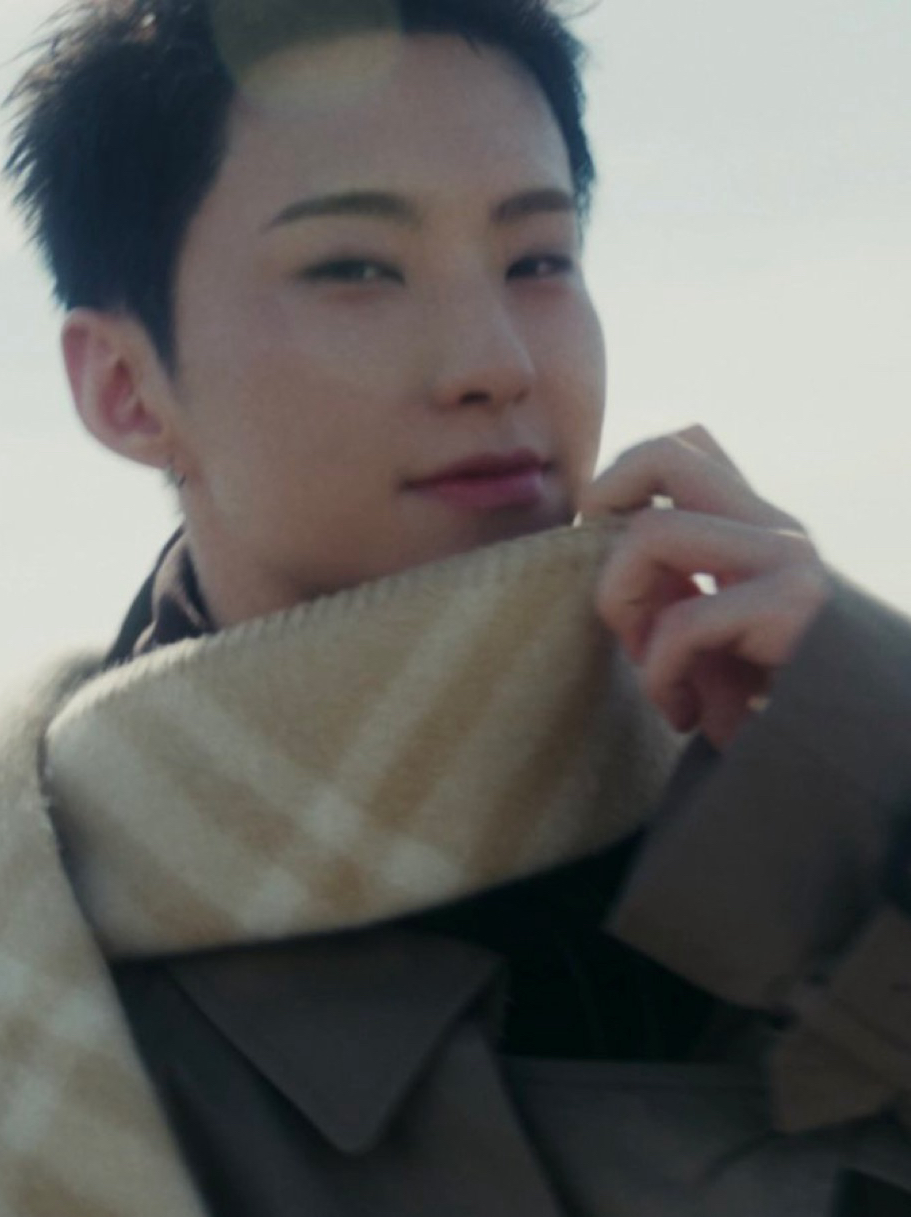 Recent activity shot of Hoshi (SEVENTEEN)