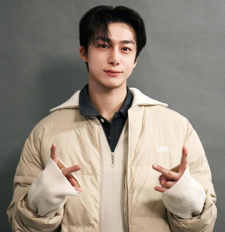 亨元 (MONSTA X)的最新活動照片