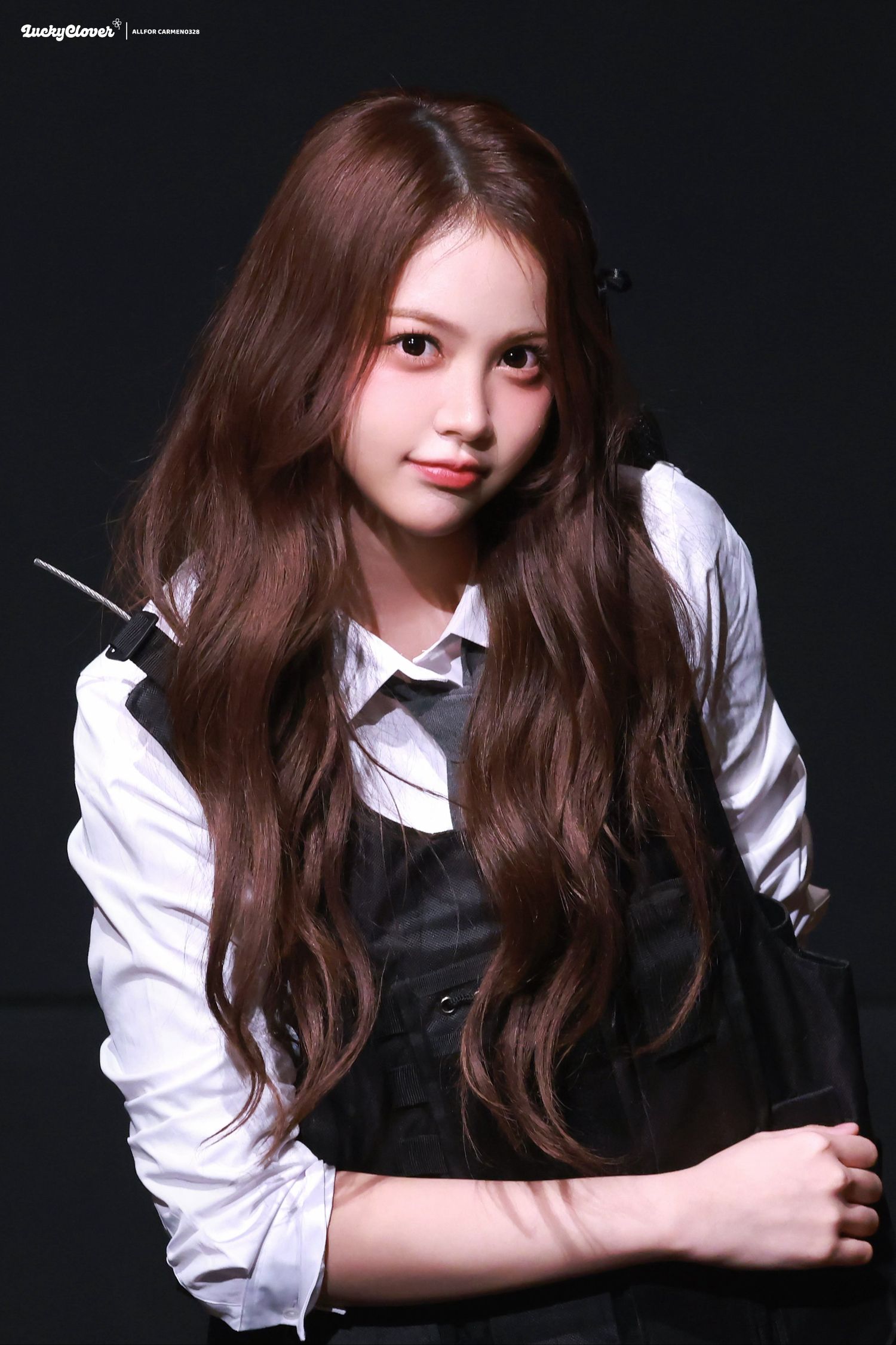 Behind-the-scenes cut of Hearts2Hearts