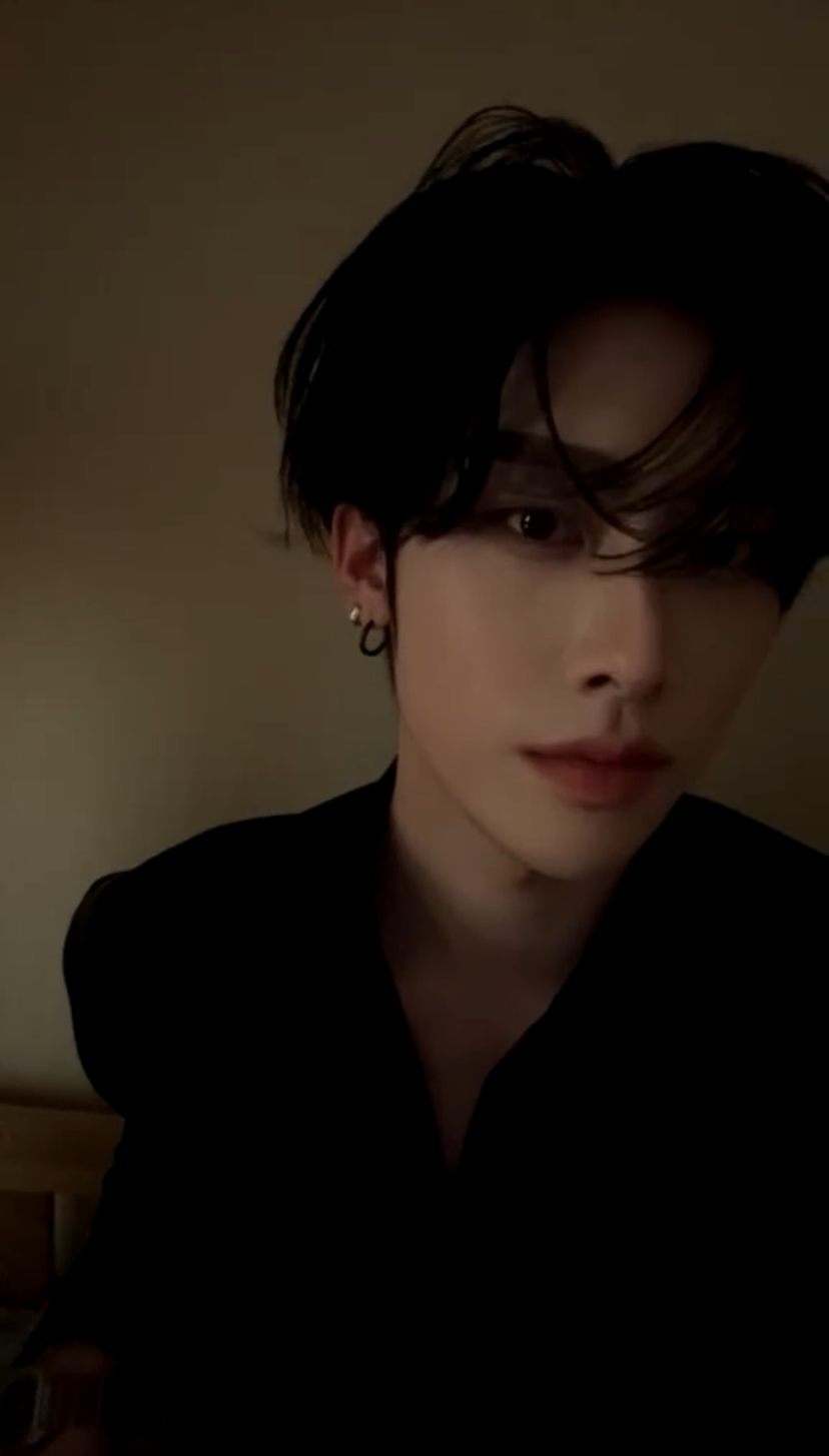 Latest photo of Ricky (ZEROBASEONE)
