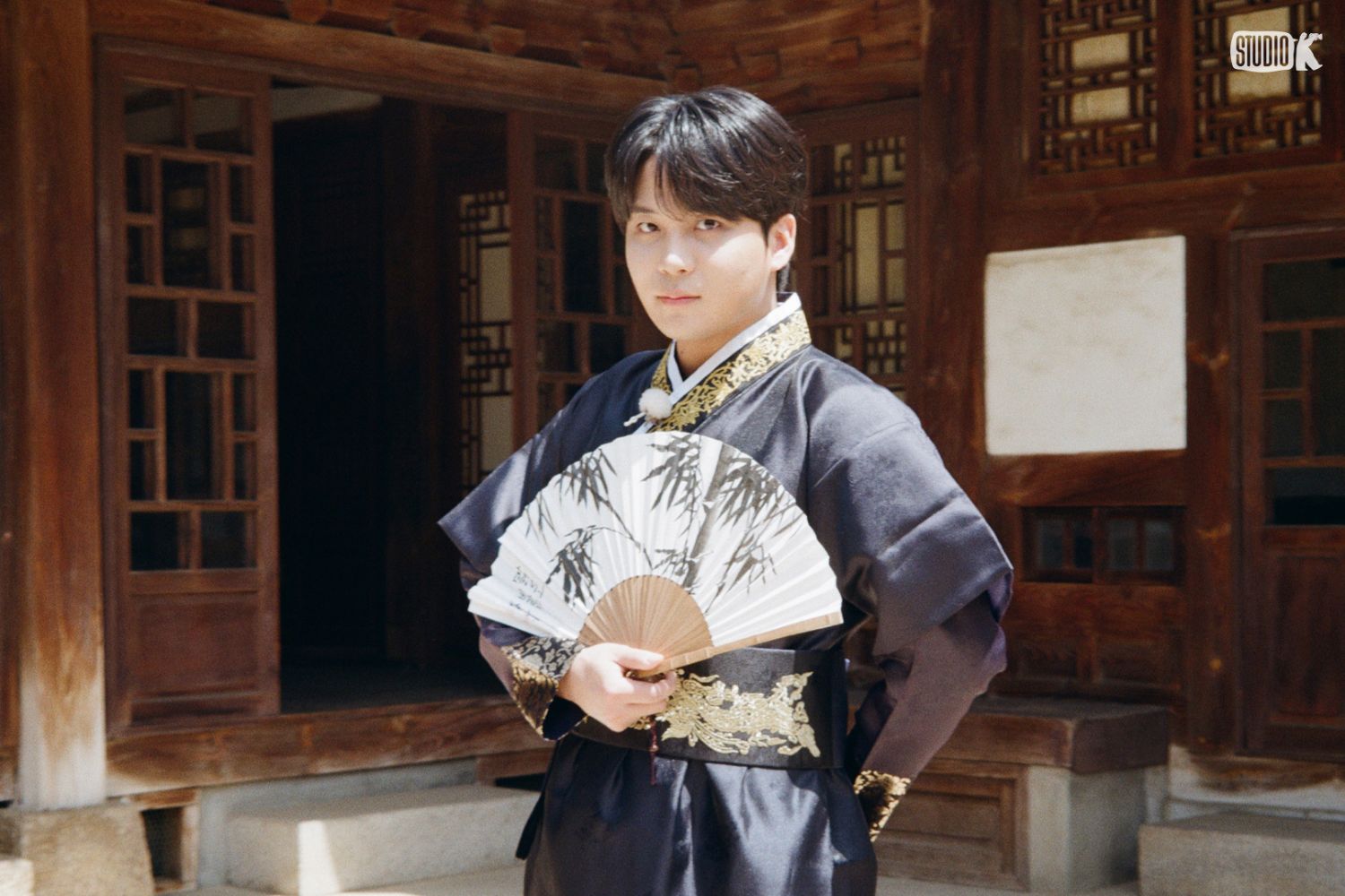 Behind-the-scenes cut of Jongho (ATEEZ)