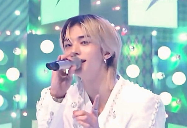 铉辰 (Stray Kids)的幕后花絮