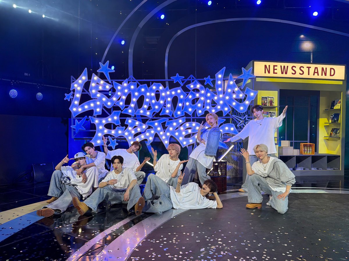 A moment captured by CRAVITY's fan