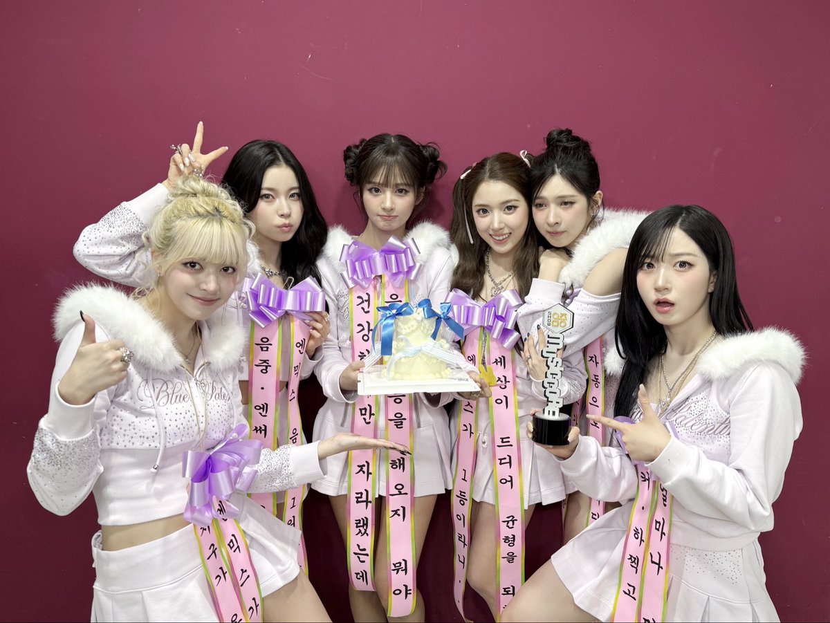 A moment captured by NMIXX's fan