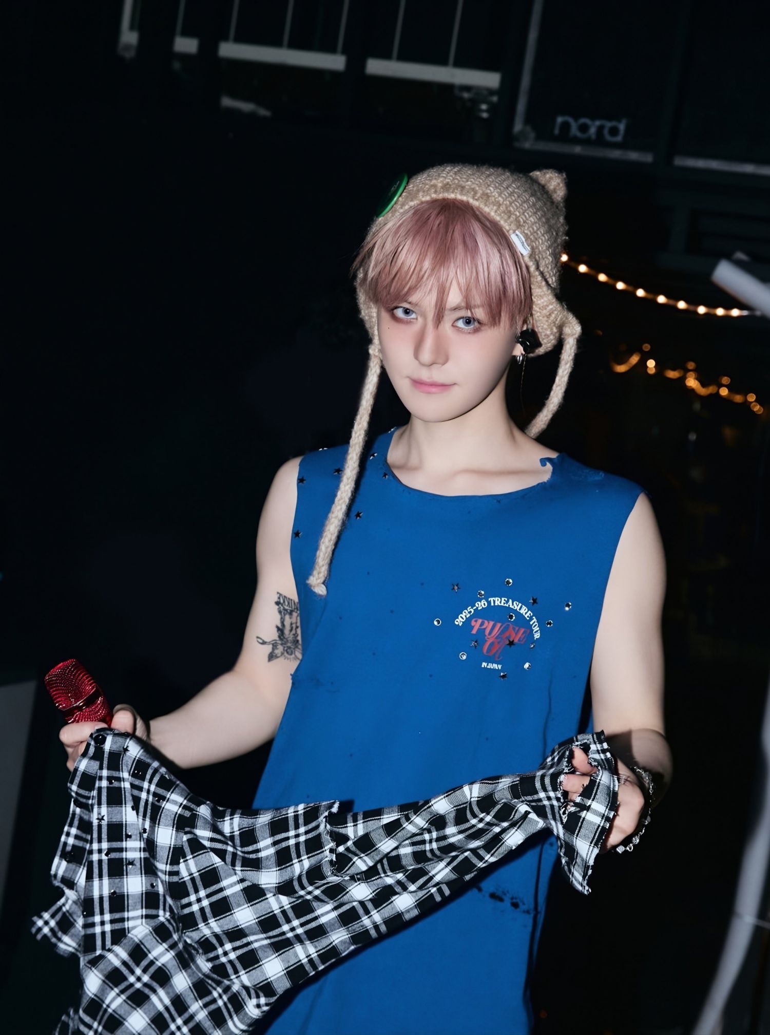 Behind-the-scenes cut of Yoshi (TREASURE)