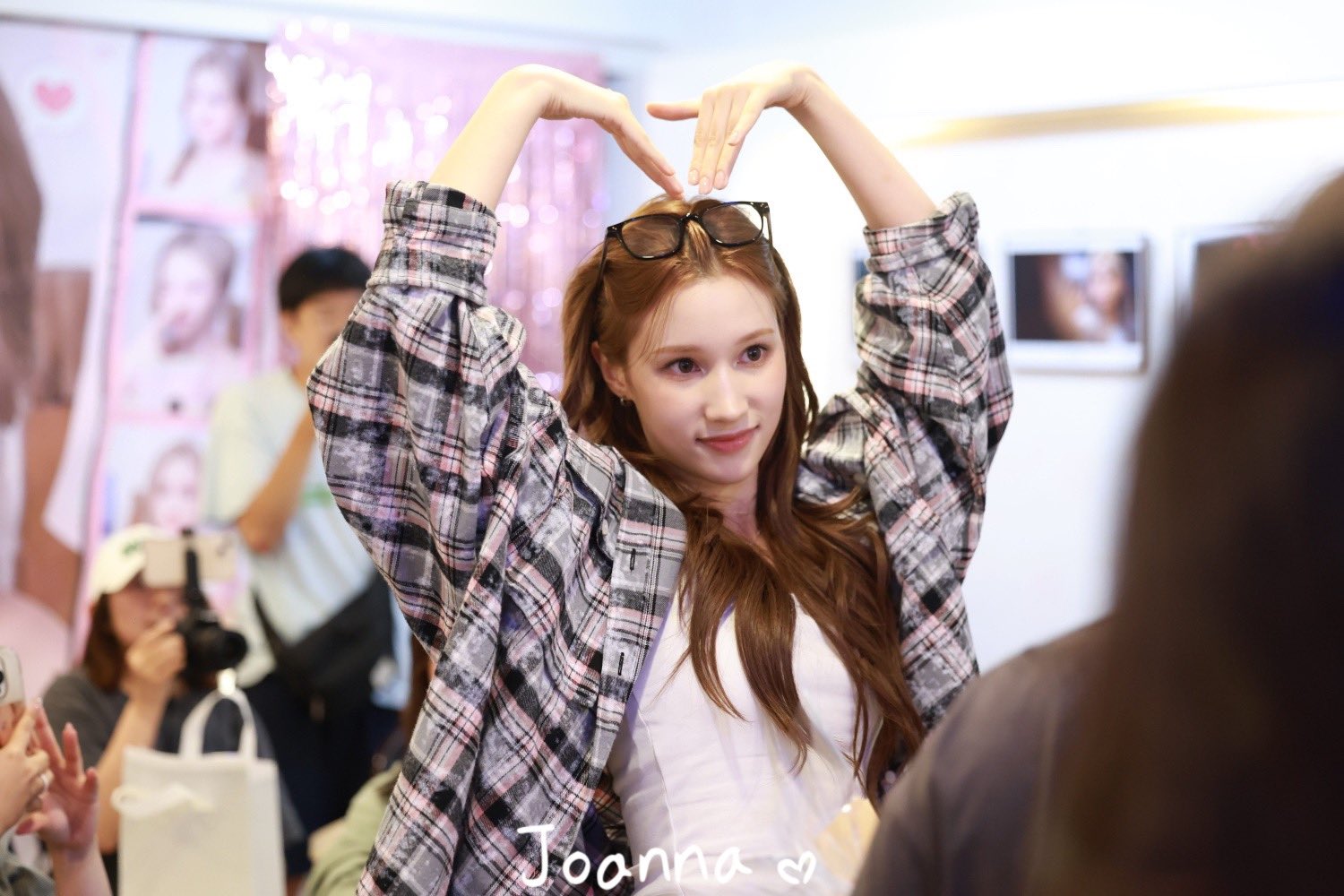 Behind-the-scenes cut of Huening Bahiyyih (Kep1er)