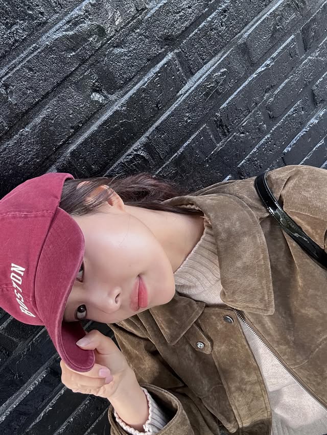 Latest photo of Kang Hyewon