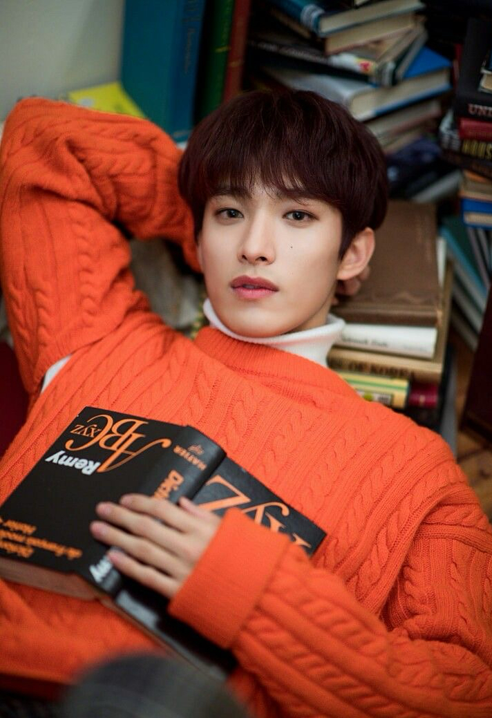 Latest photo of DK (SEVENTEEN)