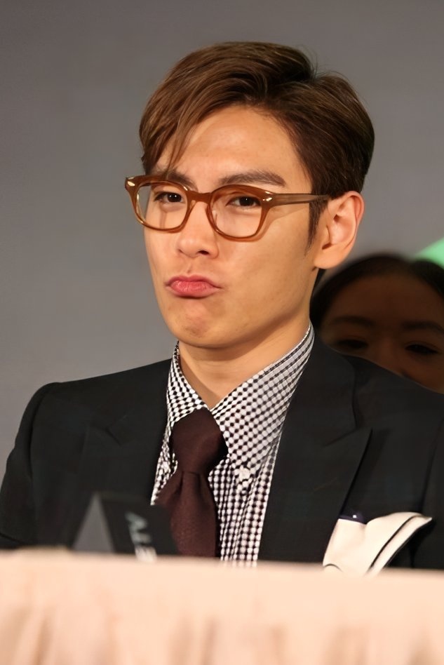 Behind-the-scenes cut of T.O.P