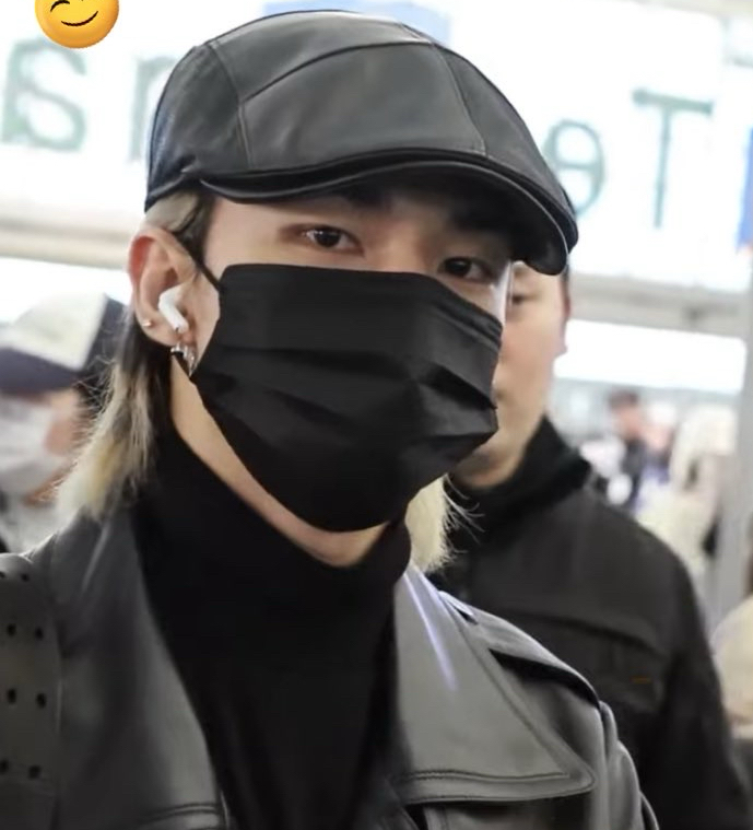 Behind-the-scenes cut of Hyunjin (Stray Kids)