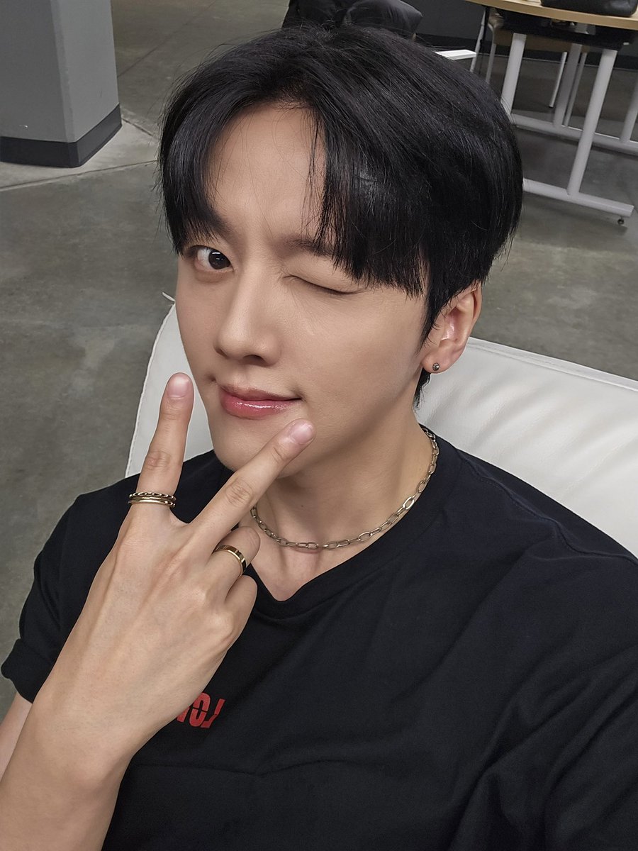 Potret di balik layar SF9