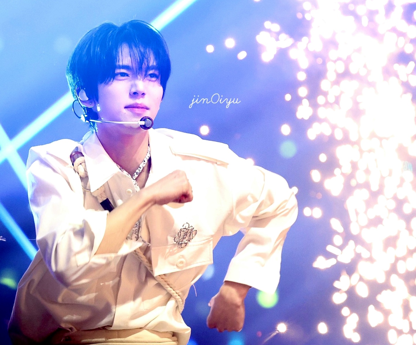 A moment captured by Han Yujin (ZEROBASEONE)'s fan
