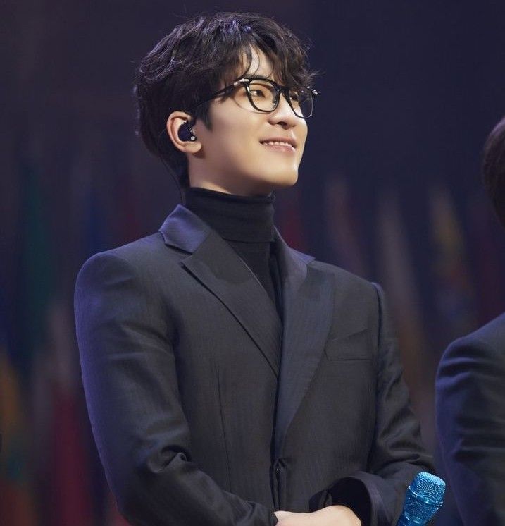 Latest photo of Wonwoo (SEVENTEEN)