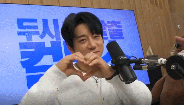 Latest photo of Hwang Chiyeol