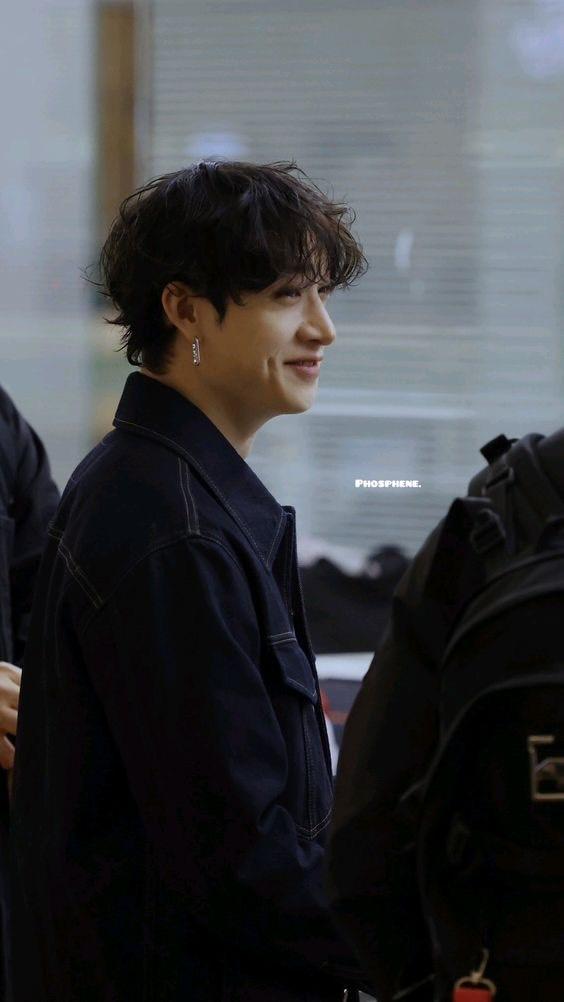 The most beloved wallpaper among Bang Chan (Stray Kids)'s fans
