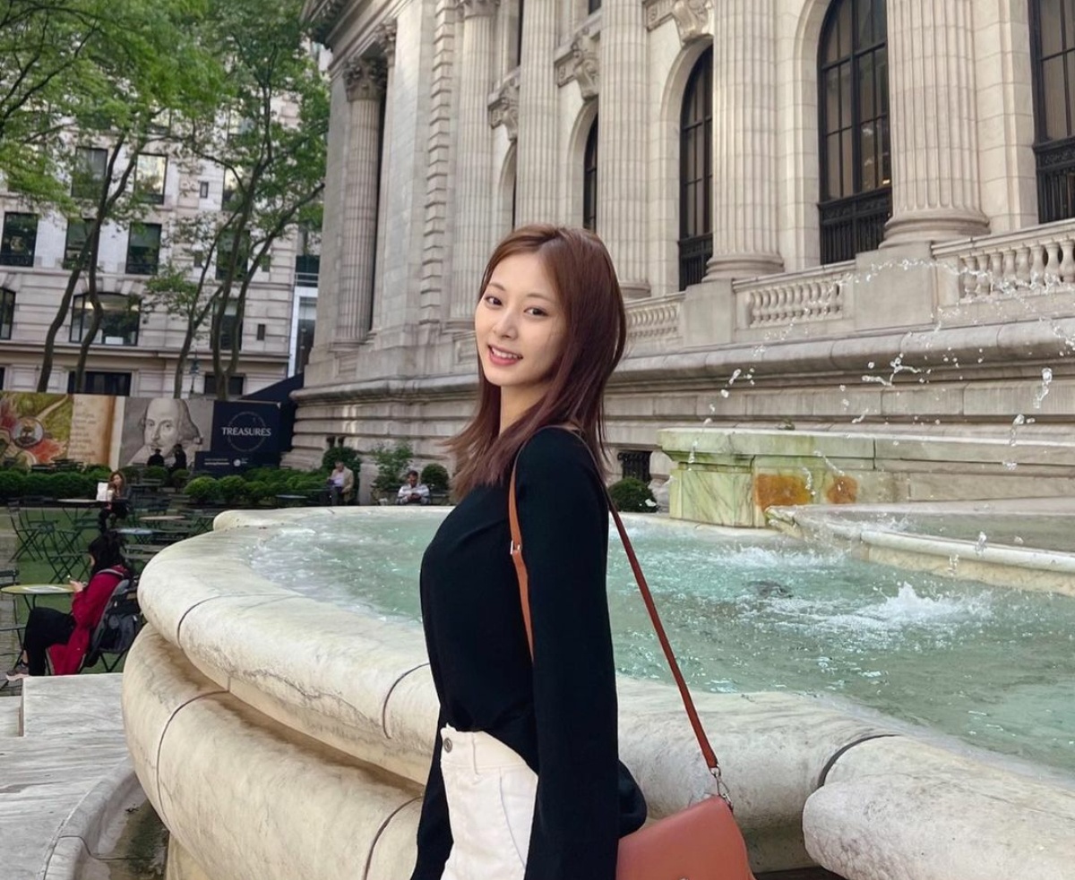 Latest photo of Tzuyu (TWICE)