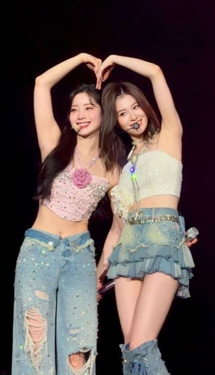Sana (TWICE)的幕后花絮