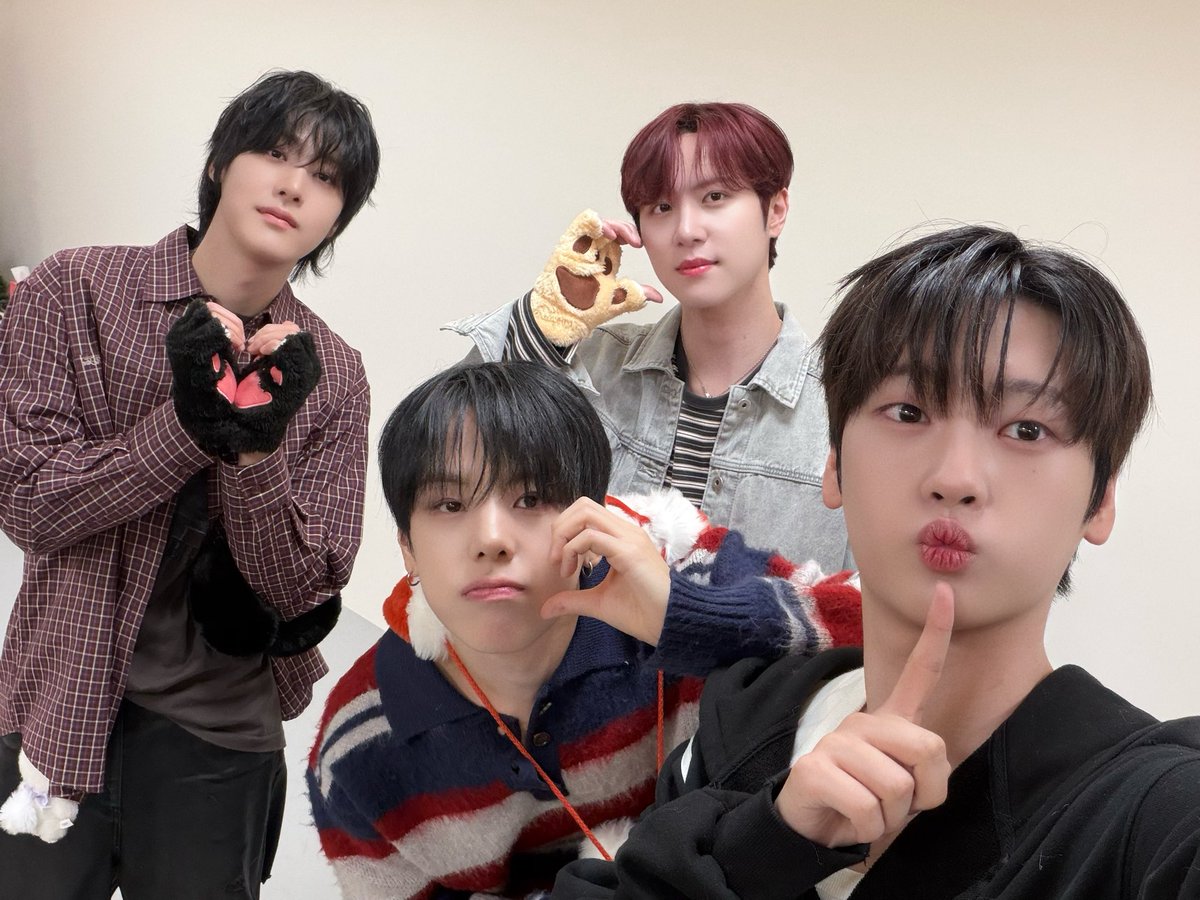 위아이 최근 활동샷