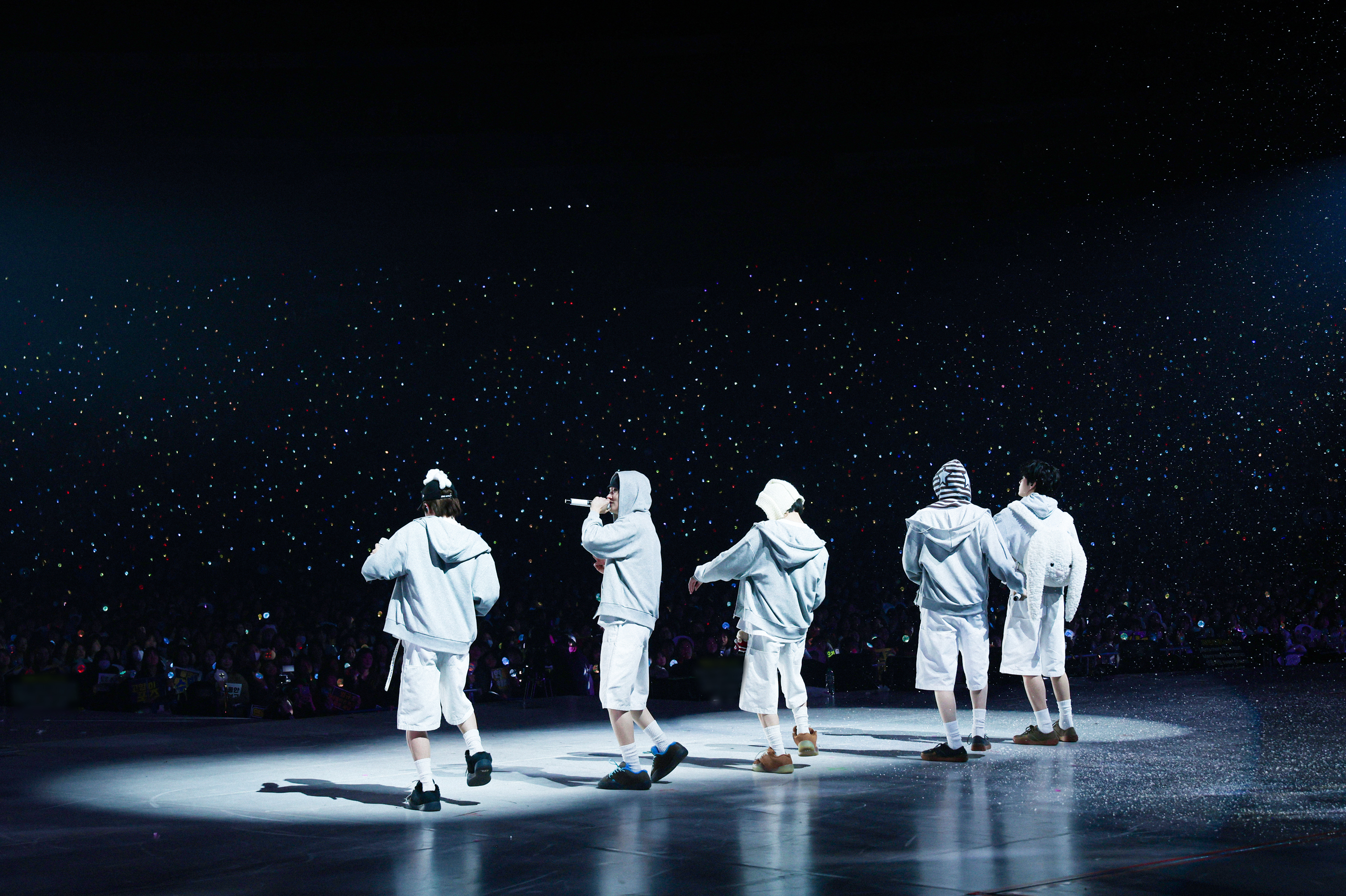 Momen yang diabadikan oleh penggemar TOMORROW X TOGETHER