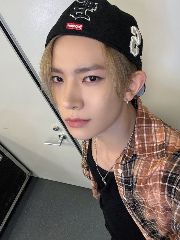 Momen yang diabadikan oleh penggemar Heeseung (ENHYPEN)