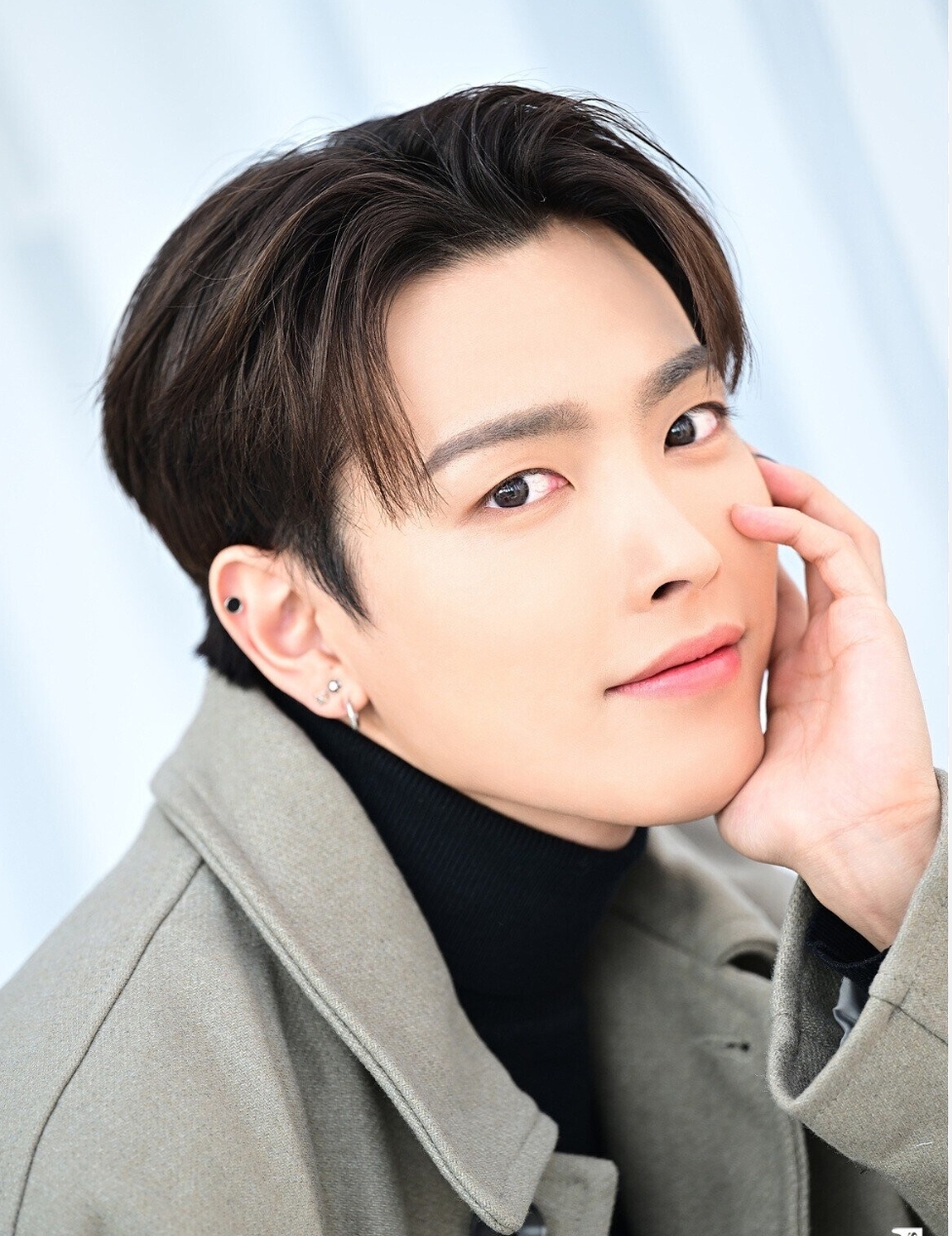 弘中 (ATEEZ)的最新照片