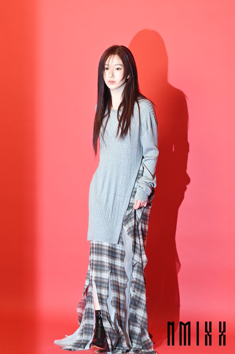 Behind-the-scenes cut of NMIXX