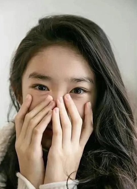 イソ (IVE)の舞台裏ショット