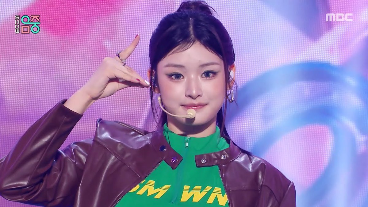 Latest photo of FIFTY FIFTY