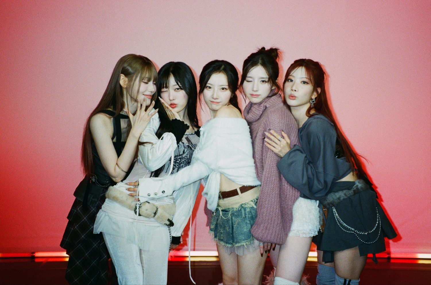 Behind-the-scenes cut of HeeJin (ARTMS)