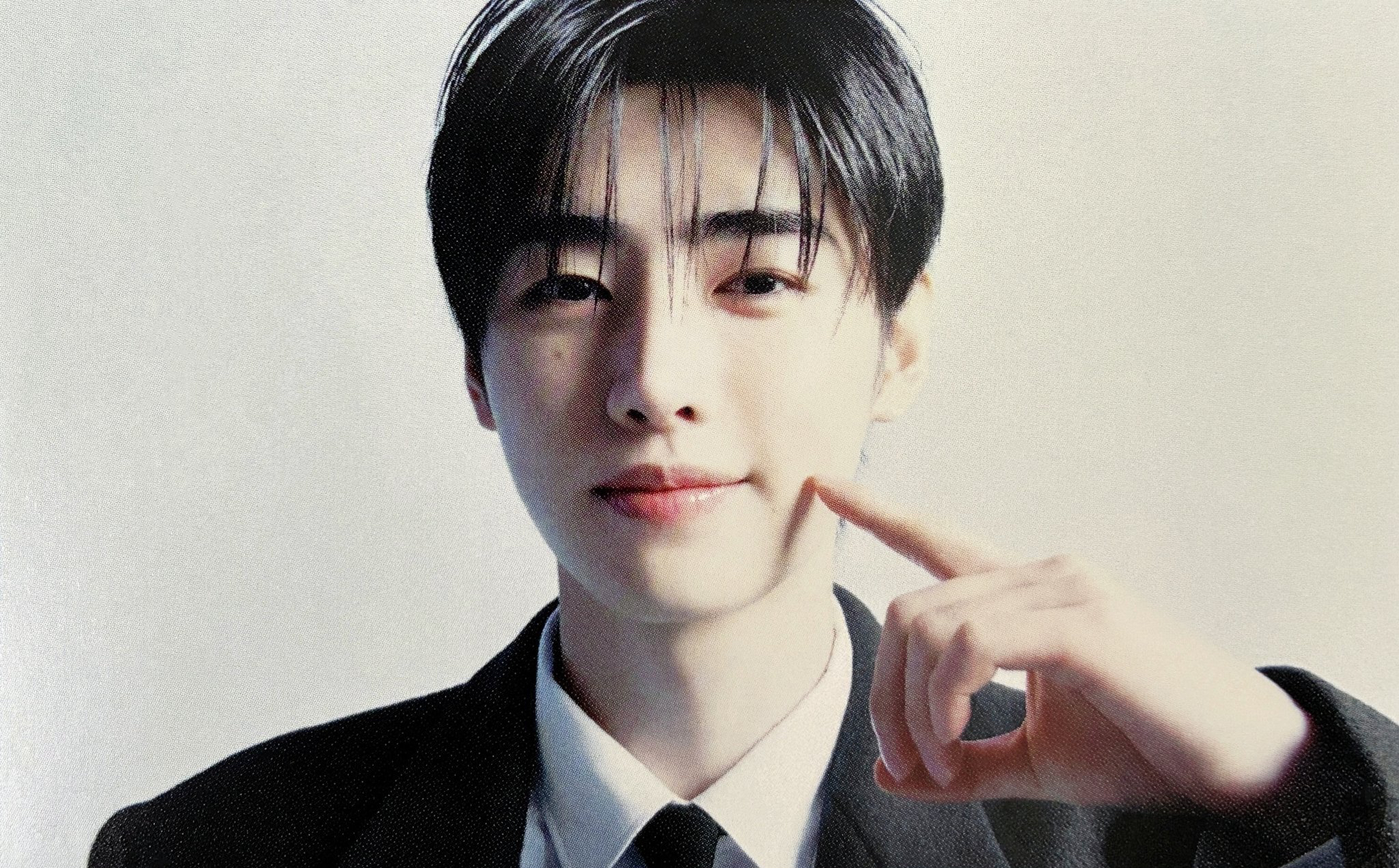 A moment captured by Sunghoon (ENHYPEN)'s fan