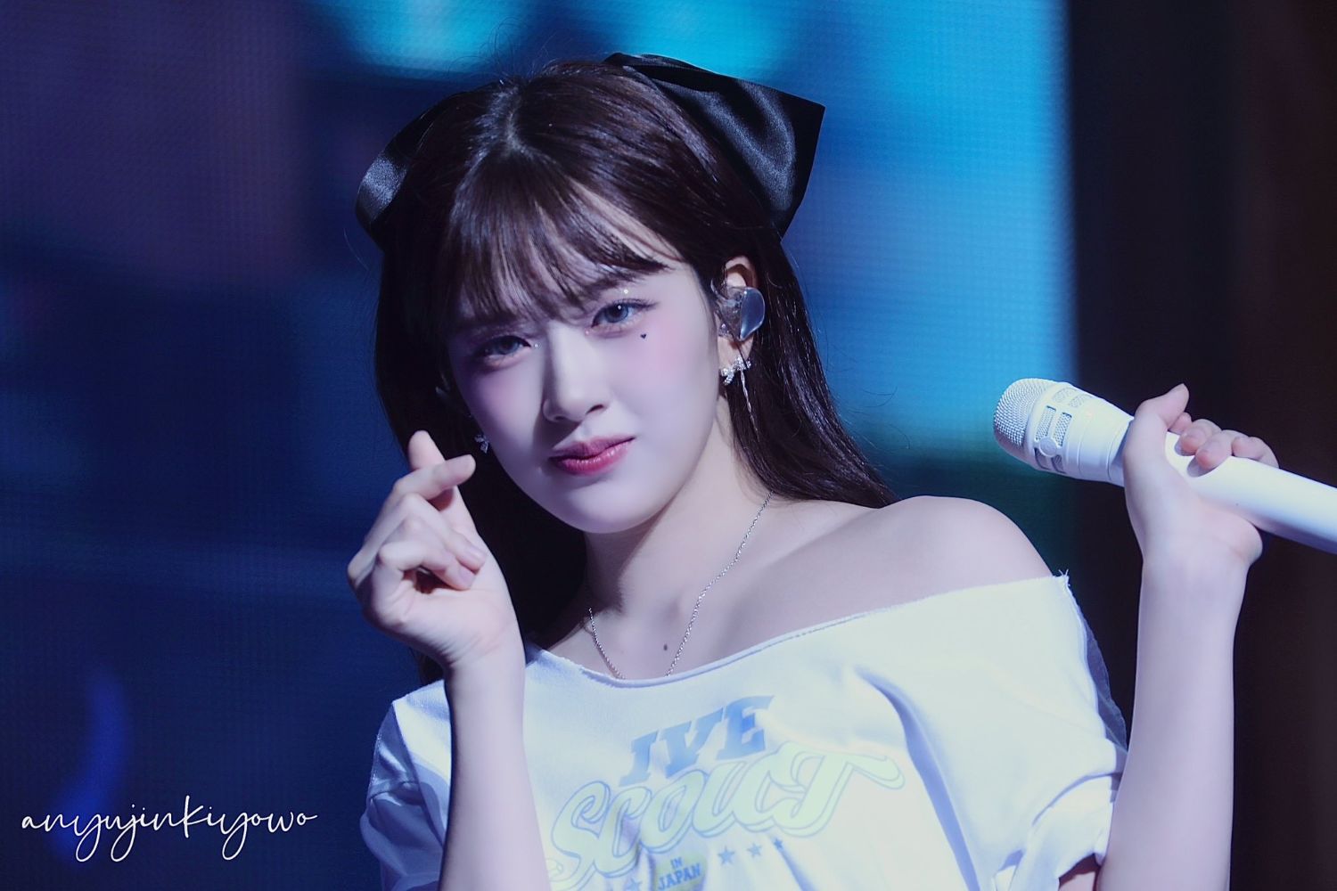 Behind-the-scenes cut of An Yujin (IVE)