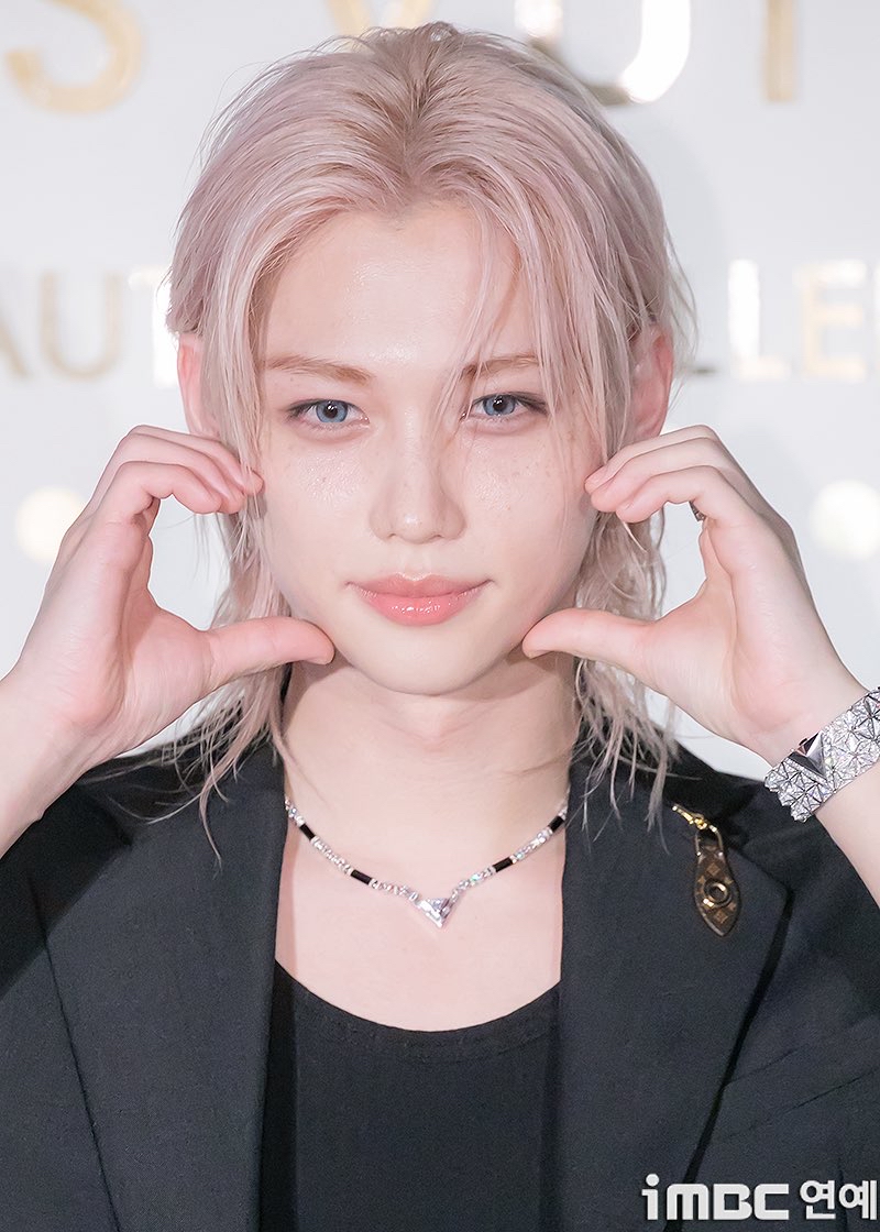 Recent activity shot of Felix (Stray Kids)
