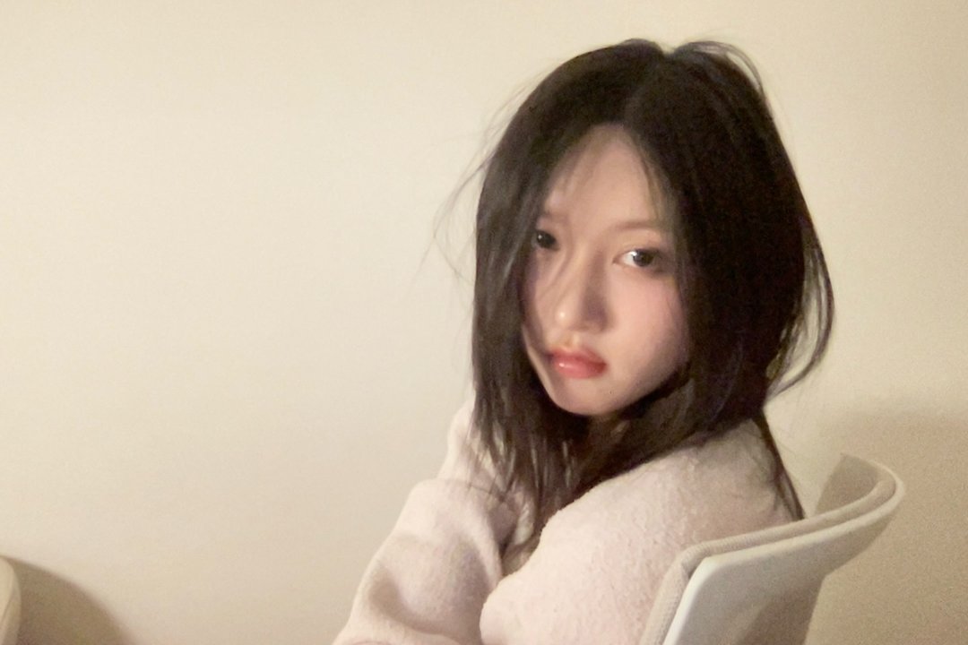 Behind-the-scenes cut of Gaeul (IVE)