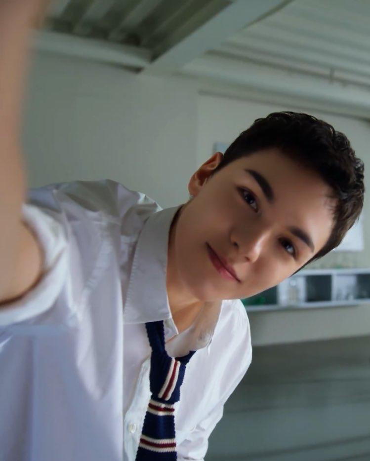 Latest photo of Vernon (SEVENTEEN)