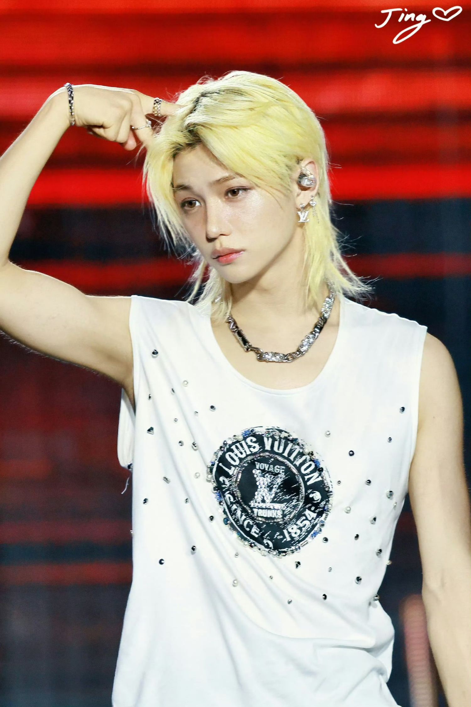 Behind-the-scenes cut of Felix (Stray Kids)