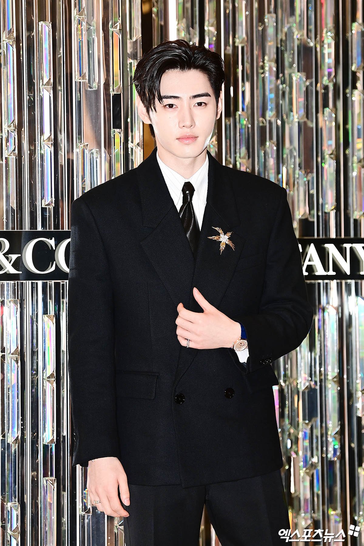 Foto terbaru Sunghoon (ENHYPEN)