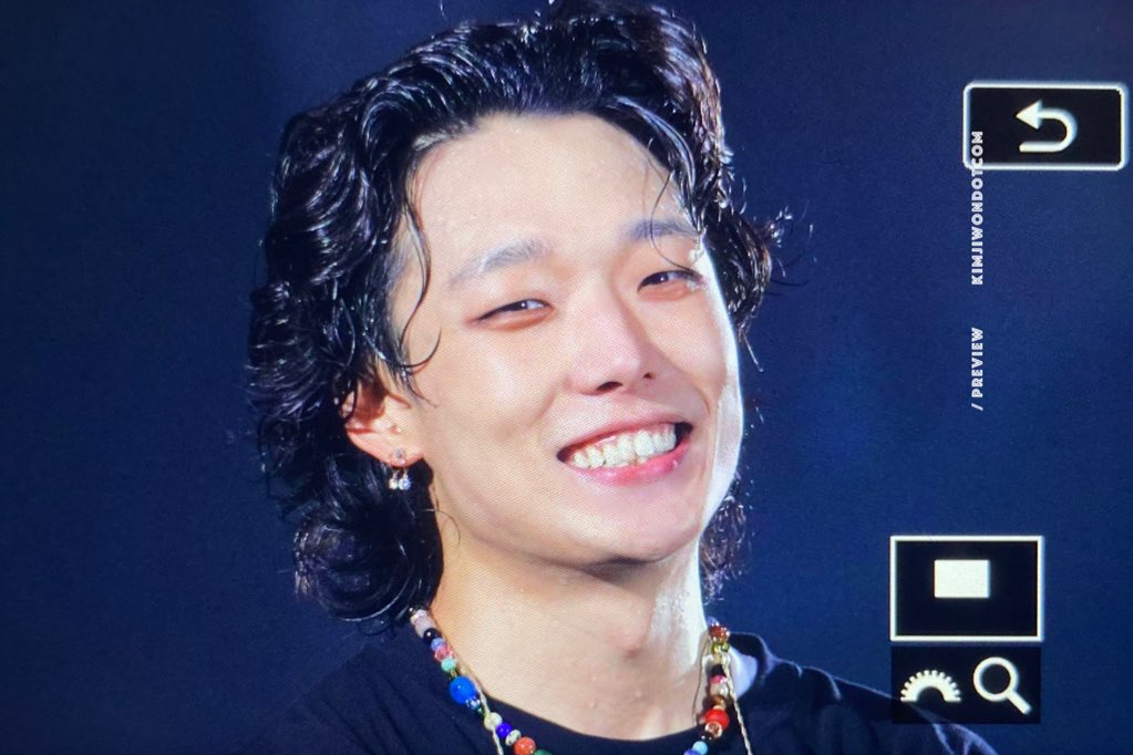 Recent activity shot of BOBBY (iKON)