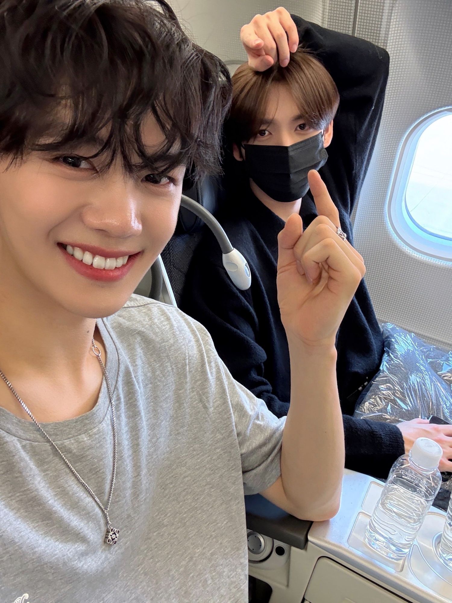 A moment captured by Kim Gyuvin (ZEROBASEONE)'s fan