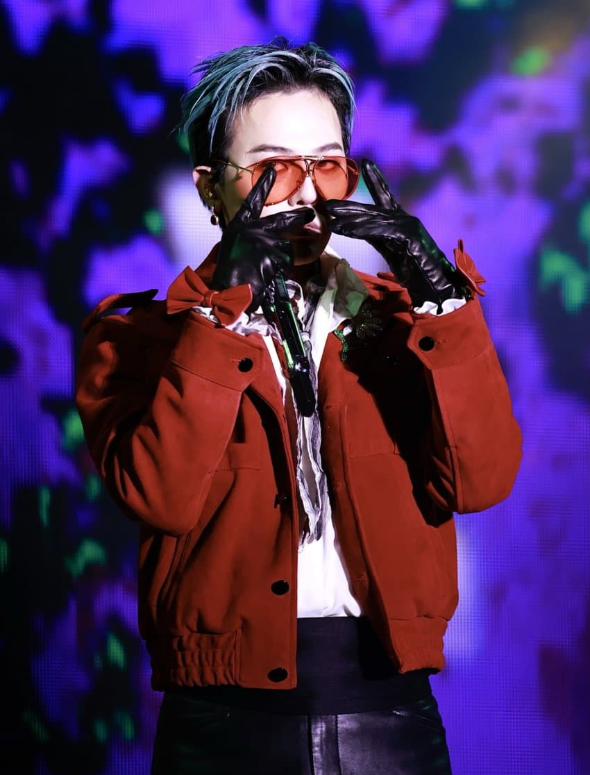 A moment captured by G-DRAGON (BIGBANG)'s fan
