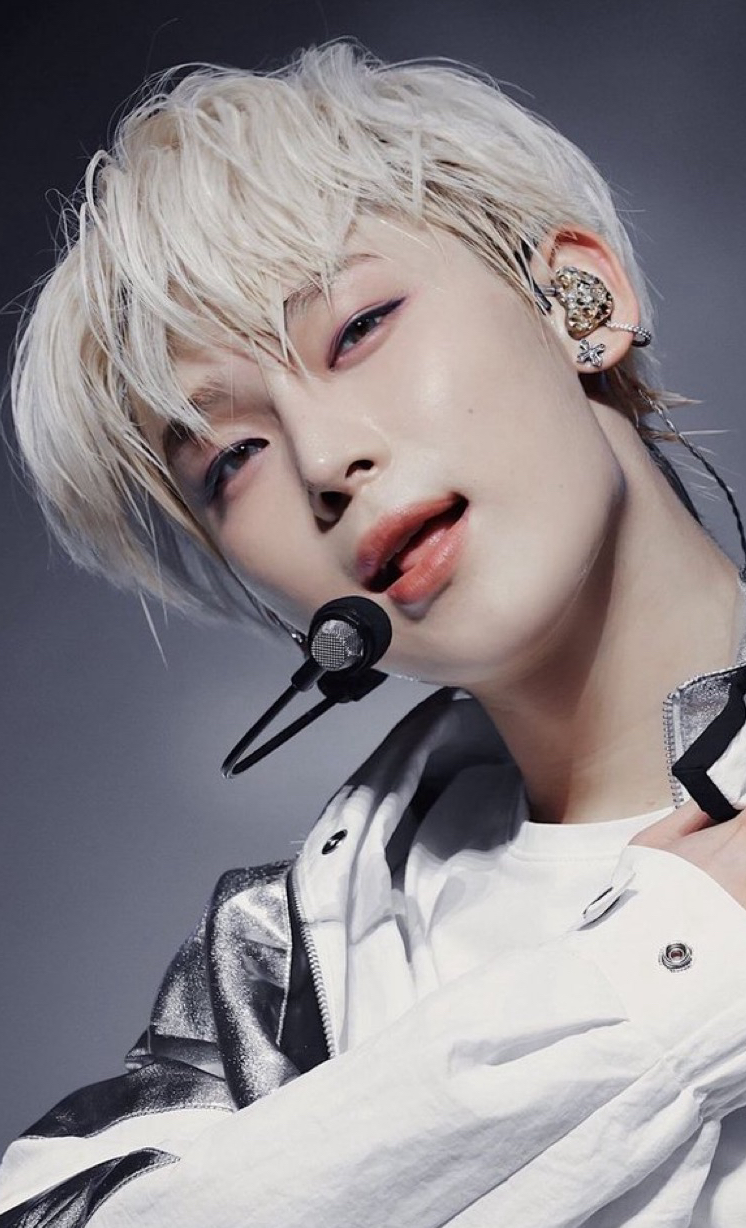 Recent activity shot of Sunoo (ENHYPEN)