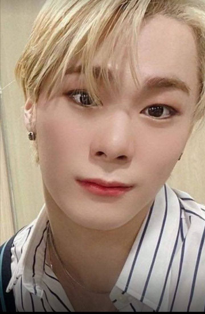 Latest photo of Moonbin (ASTRO)