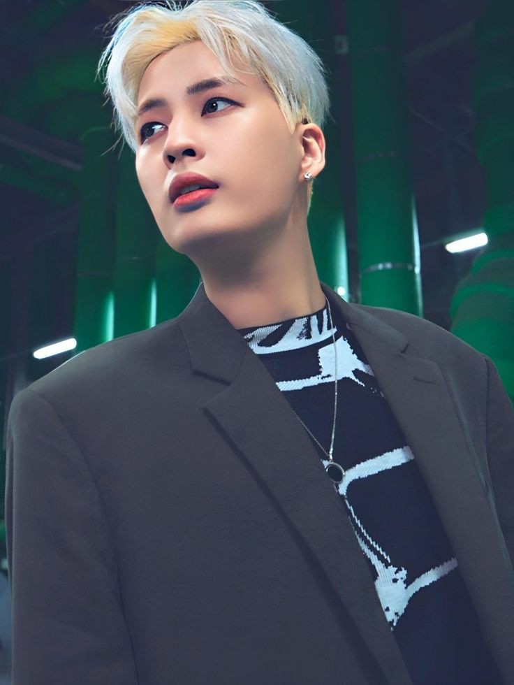 Behind-the-scenes cut of Kogyeol (UP10TION)