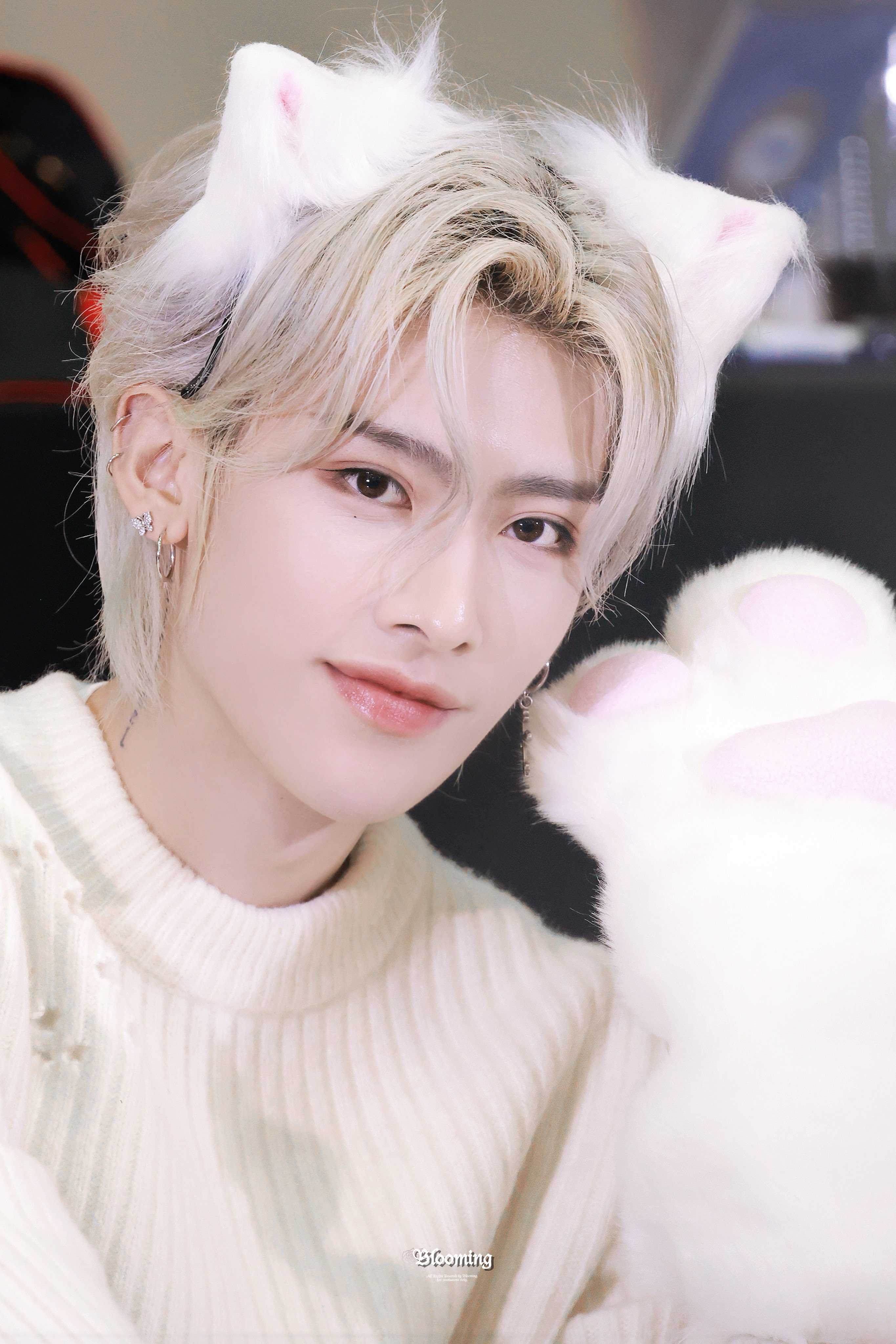 Recent activity shot of Ricky (ZEROBASEONE)